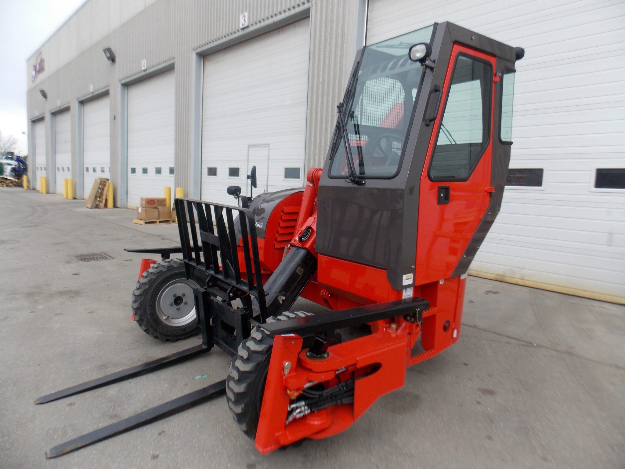 NEW MANITOU TMT 55HT-4W TRUCK MOUNTED FORKLIFT w/ ENCLOSED HEATED CAB