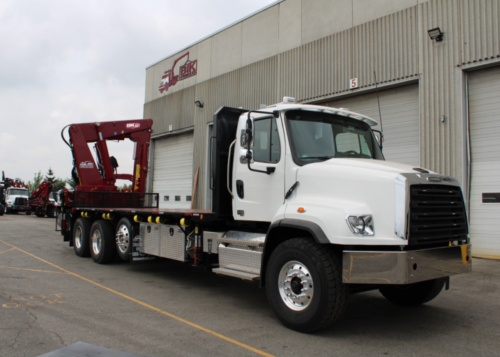 BIK HL‑86T heavy‑lift knuckle boom.