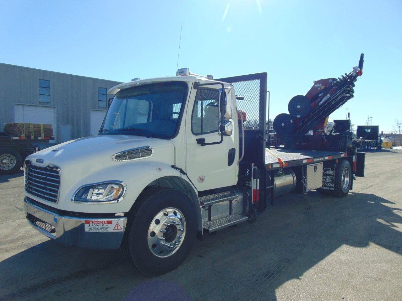 NEW BIK TREE-CARE SERIES TC-70/78 ON NEW FREIGHTLINER - Image 3