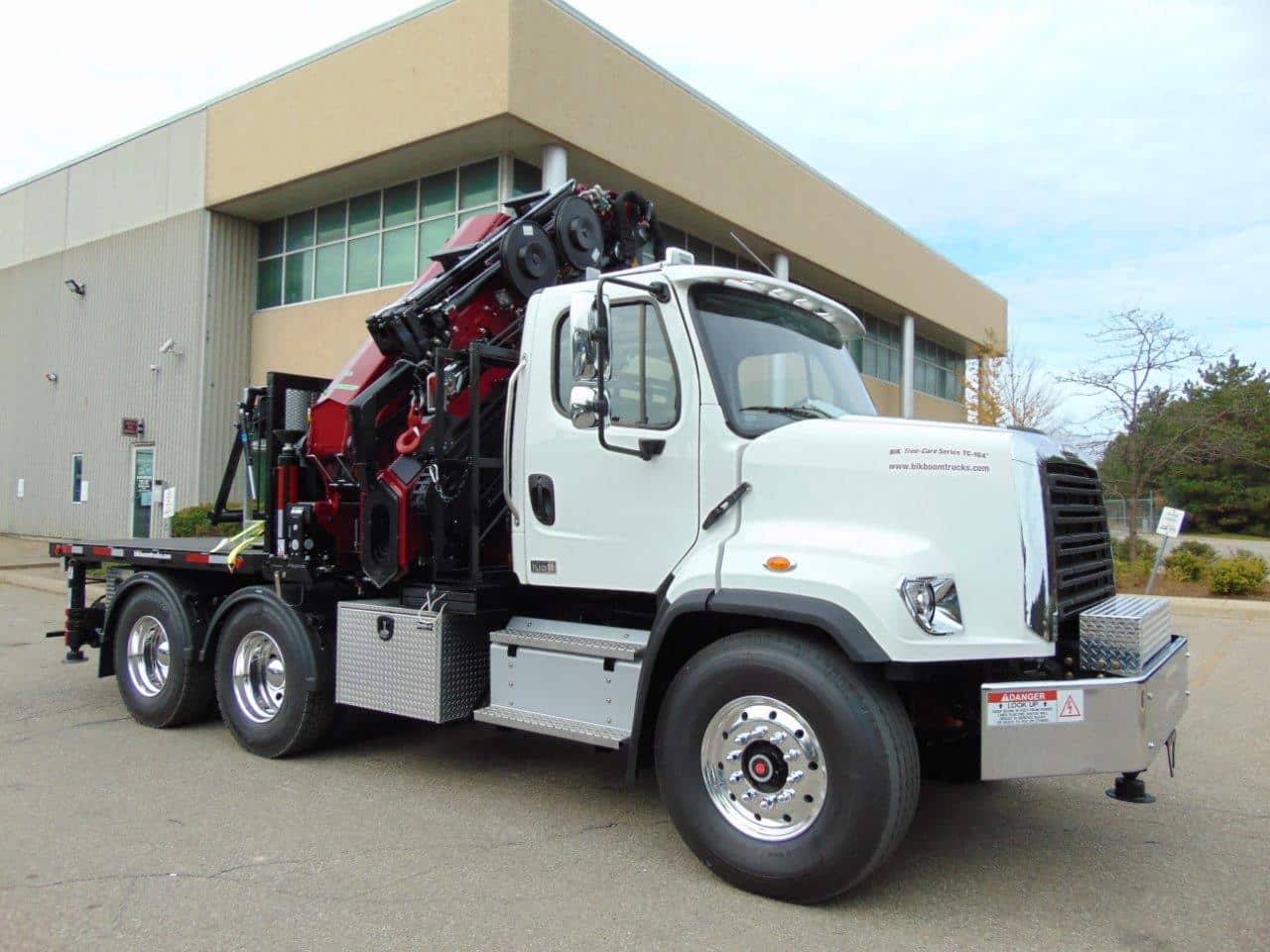 NEW BIK TREE-CARE SERIES TC-98/104 ON NEW FREIGHTLINER - Image 5