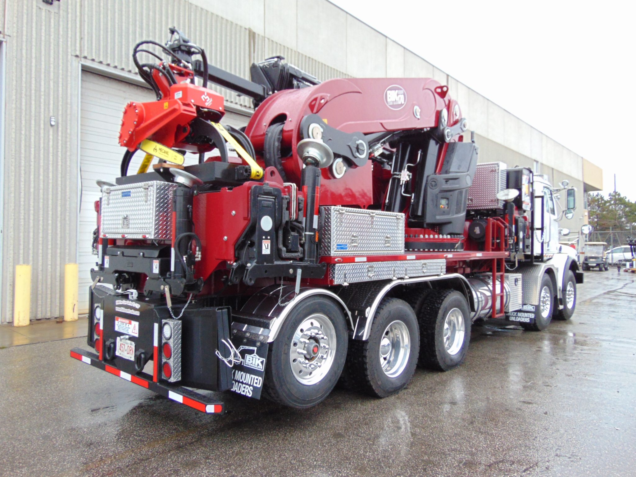 NEW PM 210 ON NEW WESTERN STAR 4800 5-AXLE - Image 2