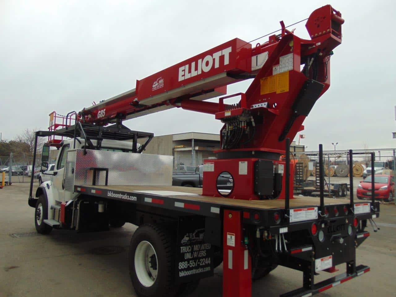 NEW ELLIOTT HiREACH G85 ON NEW FREIGHTLINER M2-106 S/A – 37K GVWR - Image 3