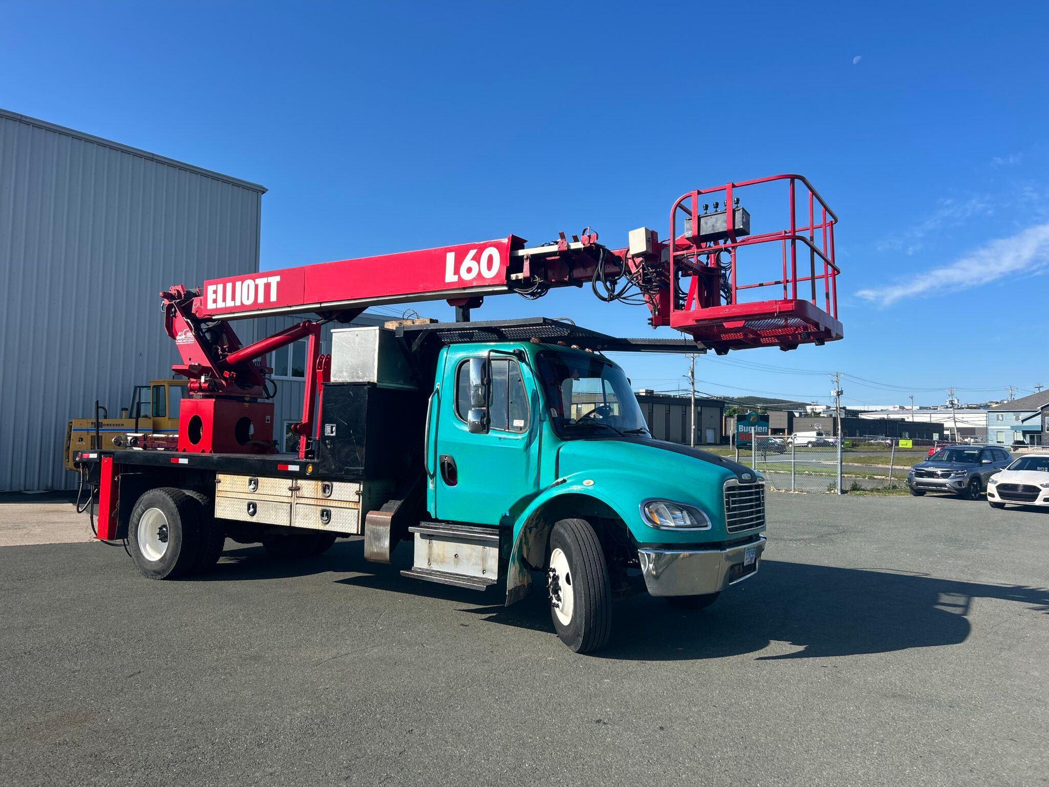 Used Elliott L60 On Used 2013 Freightliner M2-106 - Image 17