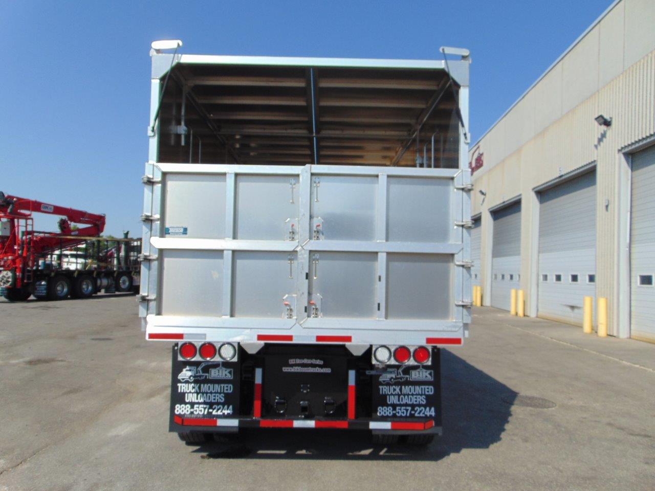 NEW BIK TREE-CARE SERIES TC-70/78 ON NEW FREIGHTLINER - Image 5