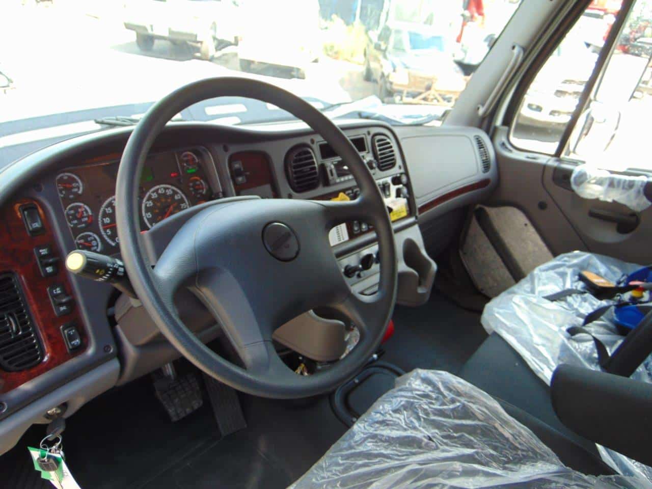 NEW BIK TREE-CARE SERIES TC-98/104 ON NEW FREIGHTLINER WITH ALUM. DUMP - Image 6