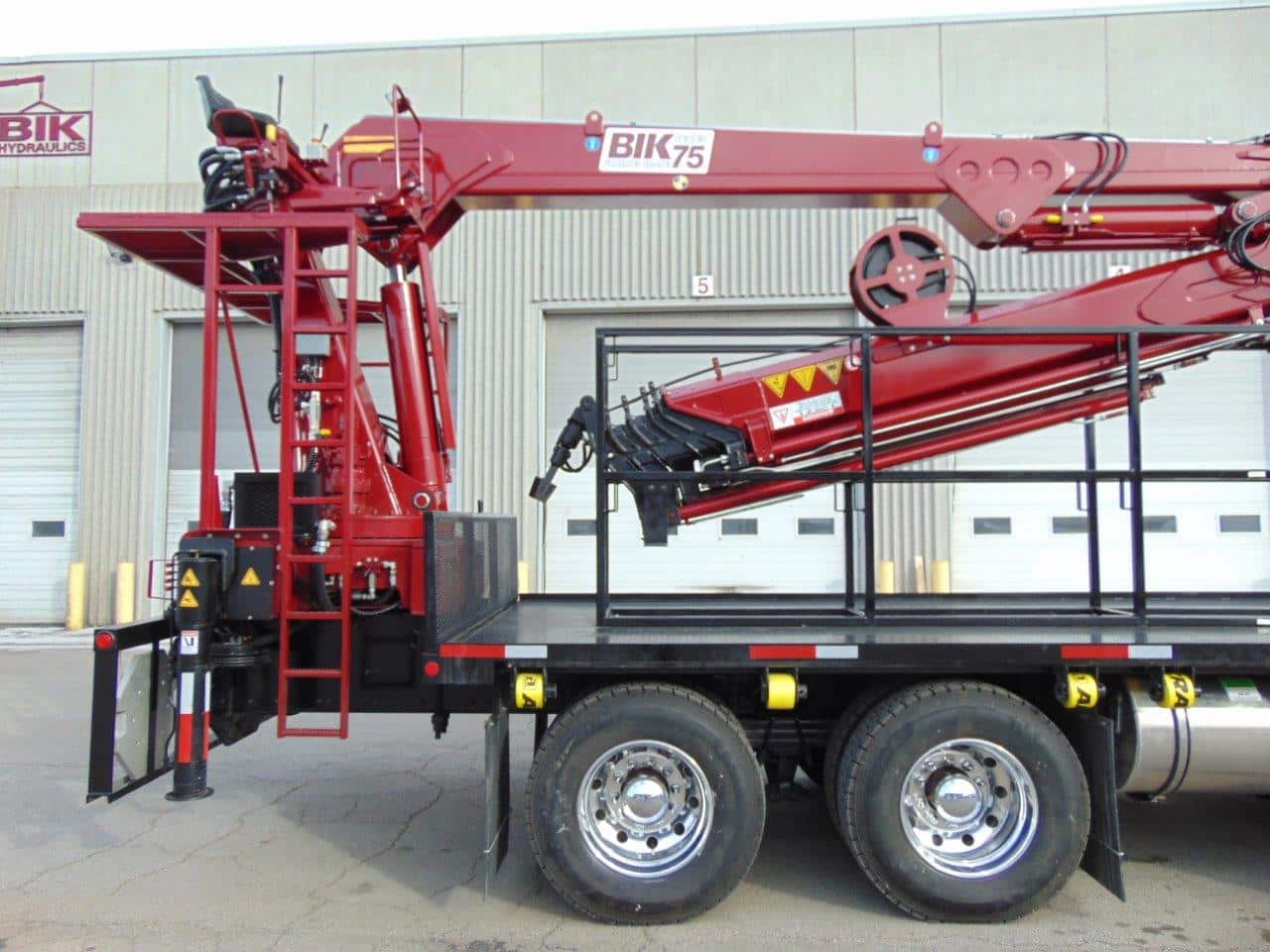 NEW BIK SERIES FC-75 ON NEW FREIGHTLINER 114SD - Image 5