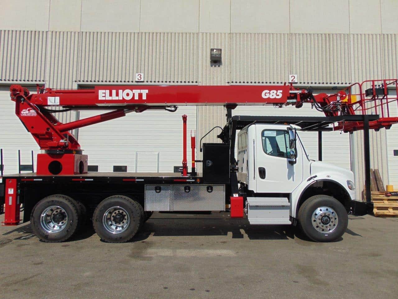 NEW ELLIOTT HiREACH G85 ON NEW FREIGHTLINER M2-106 3-AXLE