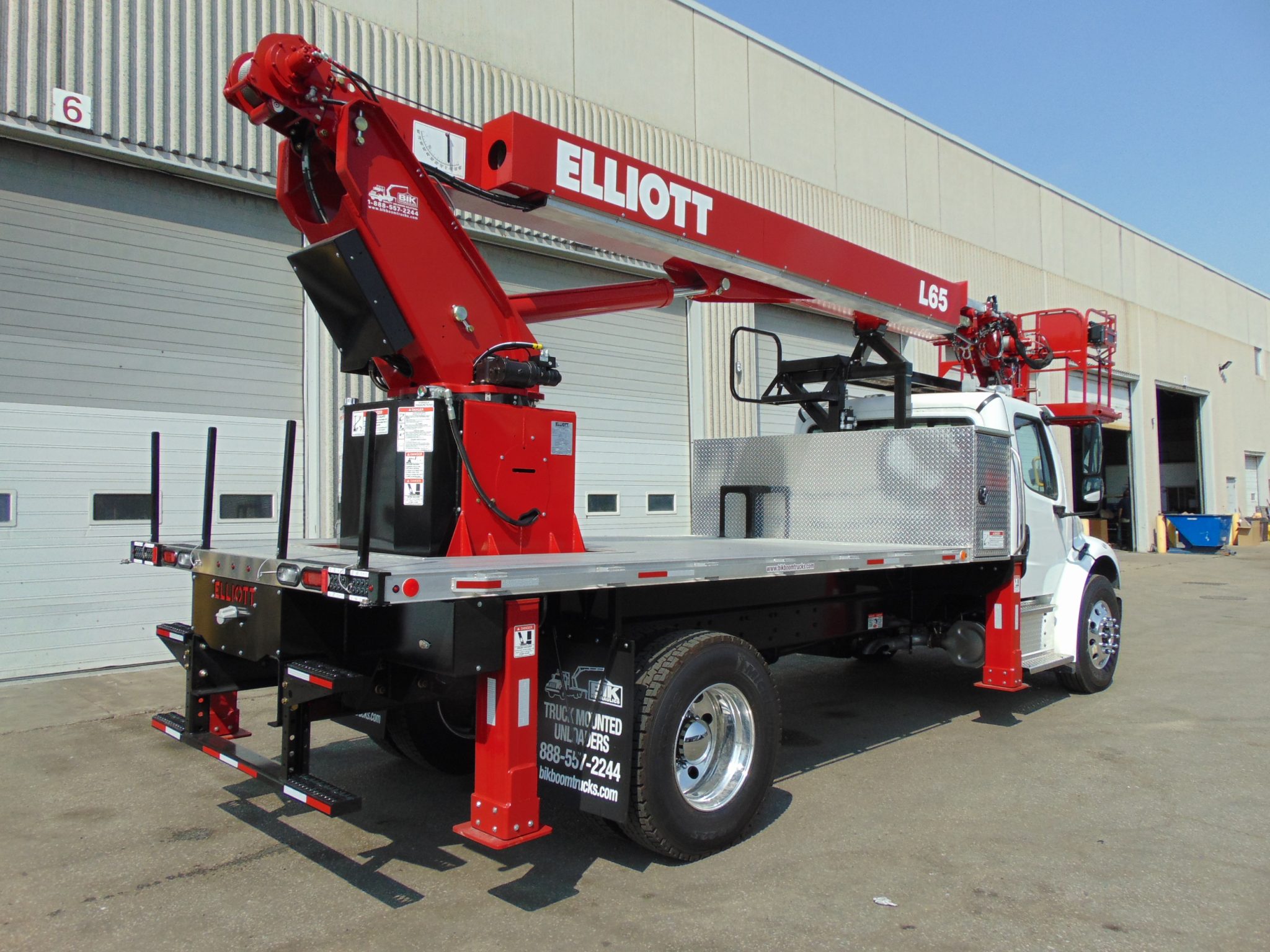 NEW ELLIOTT HiREACH L65 ON NEW FREIGHTLINER M2-106 - Image 8