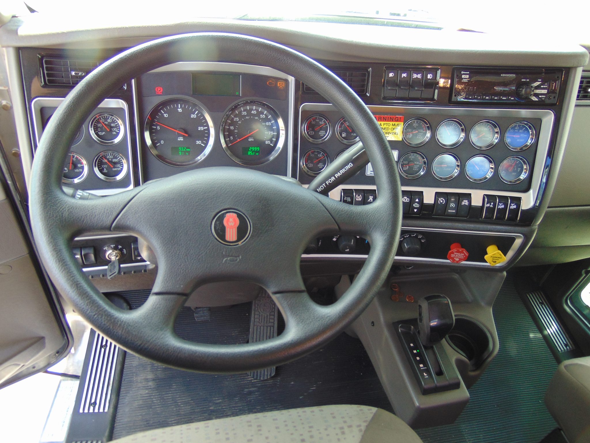 NEW PM 100026 KNUCKLE BOOM ON NEW KENWORTH T880 - Image 6