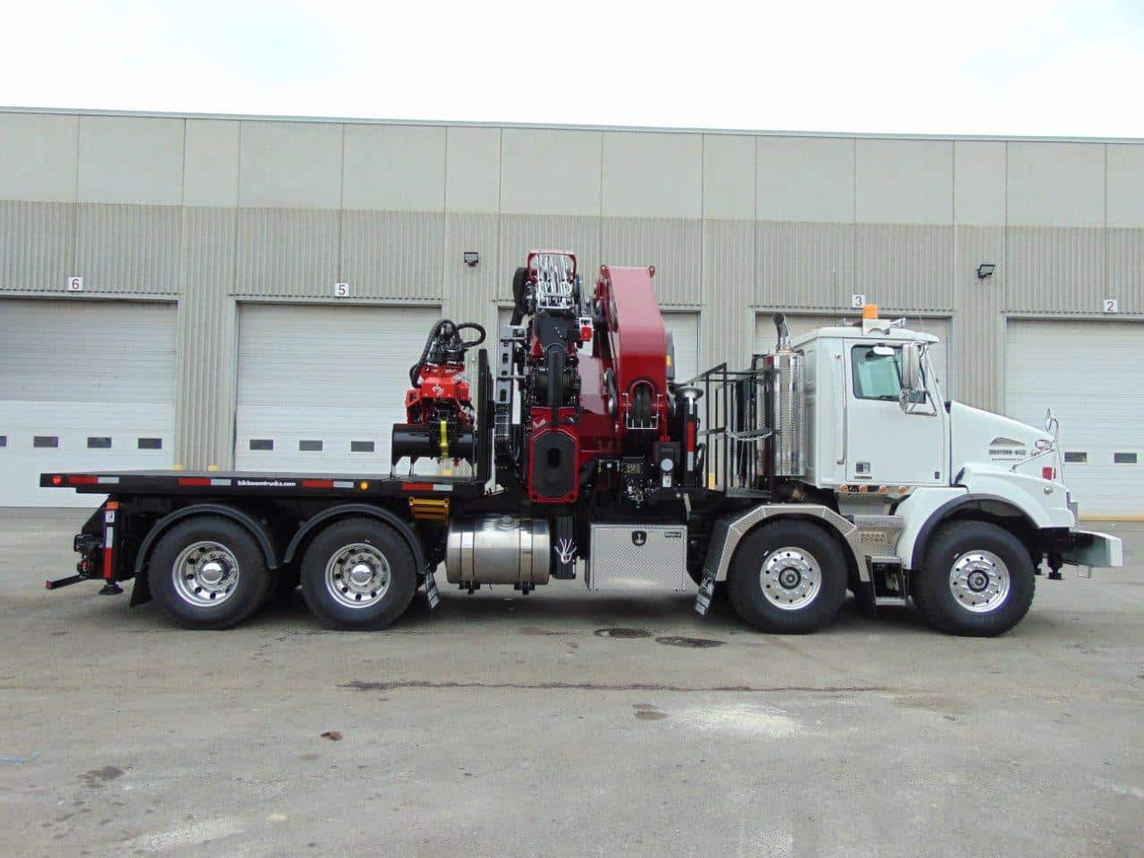 NEW Bik Tree Care Series TC-124 XL On New Western Star 4800 - Image 3