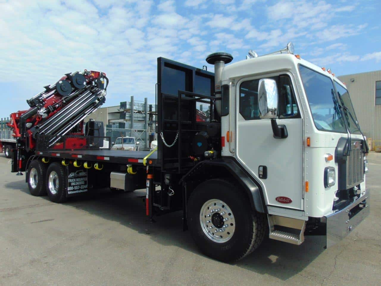 NEW BIK TREE-CARE SERIES TC-98/104 ON NEW PETERBILT 520 - Image 2