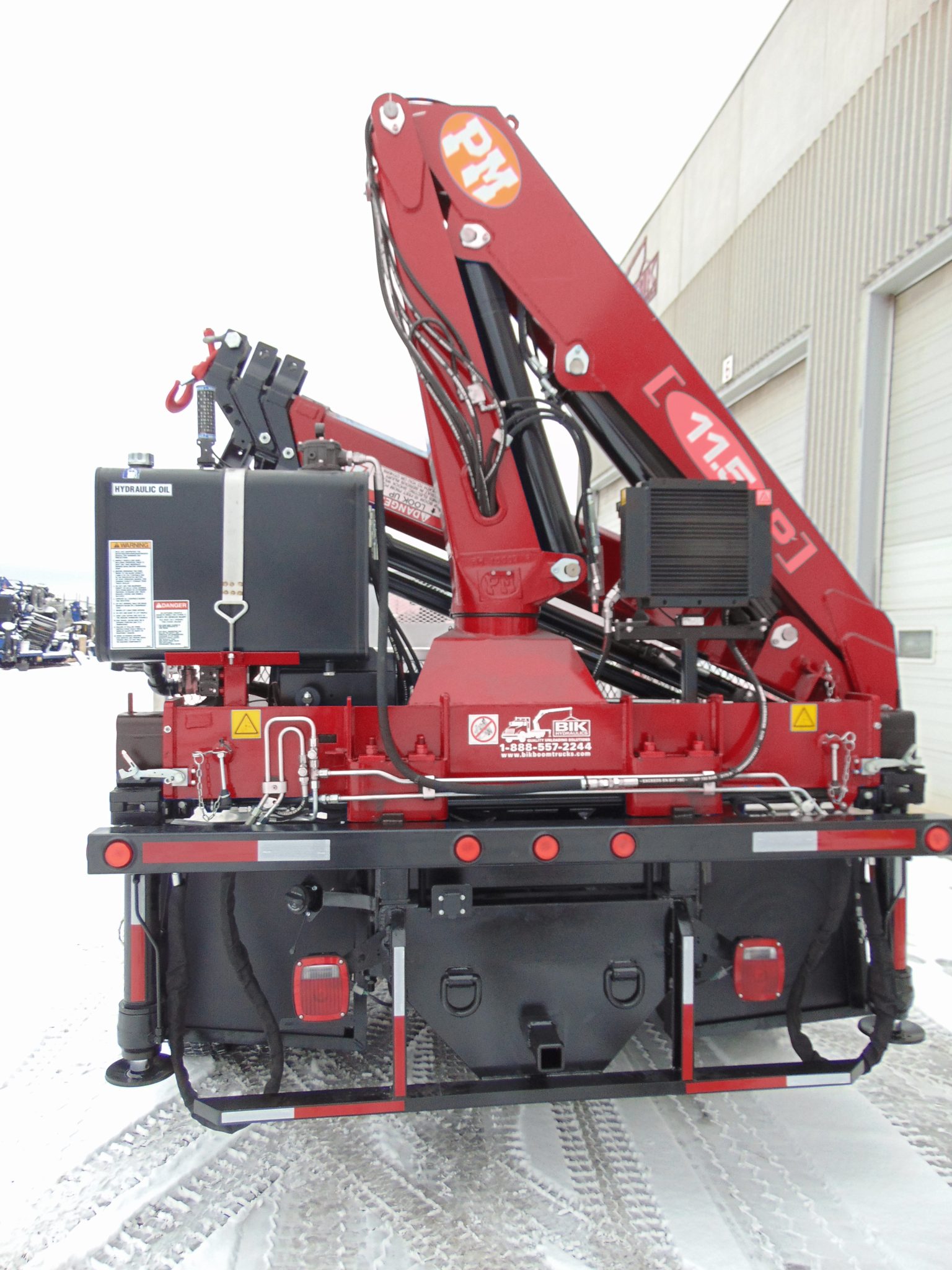 NEW PM 11523 KNUCKLE BOOM REAR MTD – FORD F550 - Image 6