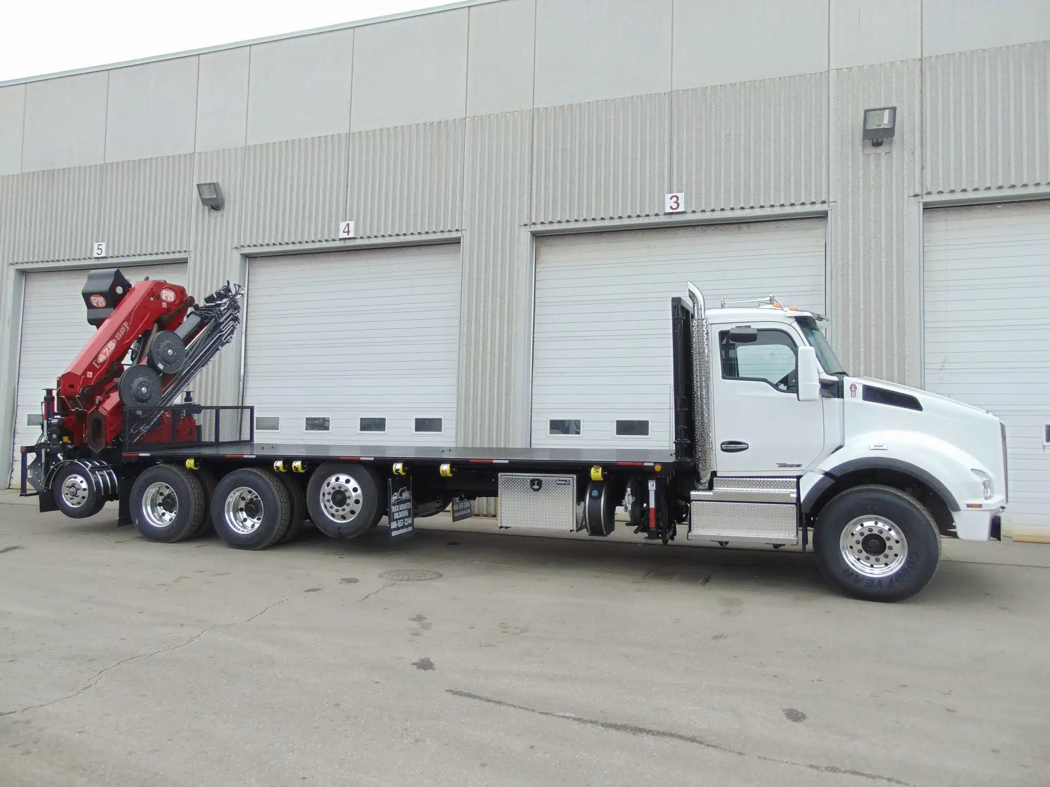 NEW PM 47529 (NON-JIB) 74’ SIDE REACH – NEW KENWORTH T880 5-AXLE - Image 2
