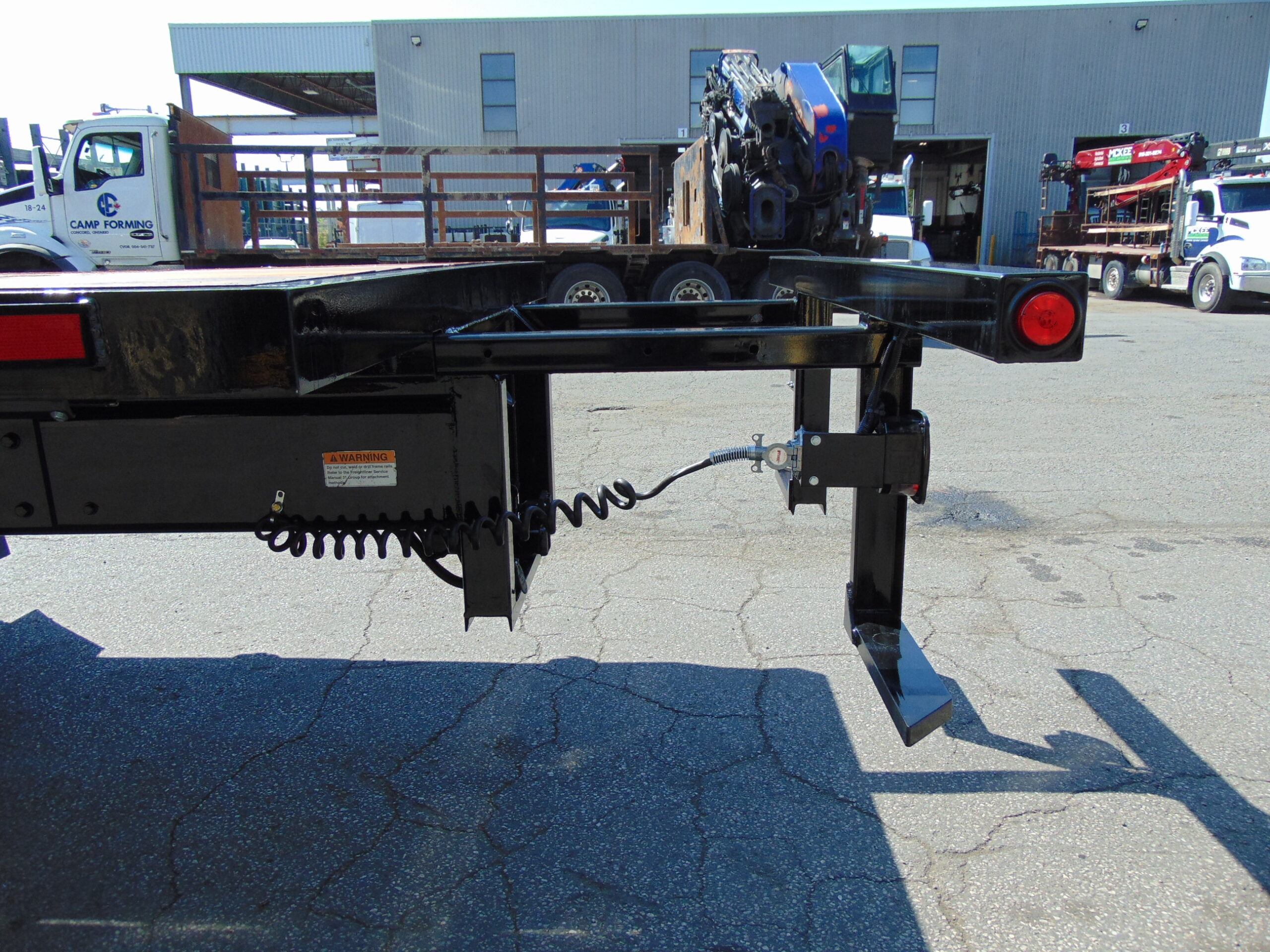 PM 15525 KNUCKLE BOOM ON FREIGHTLINER M2-106 AXLE TRUCK - Image 6