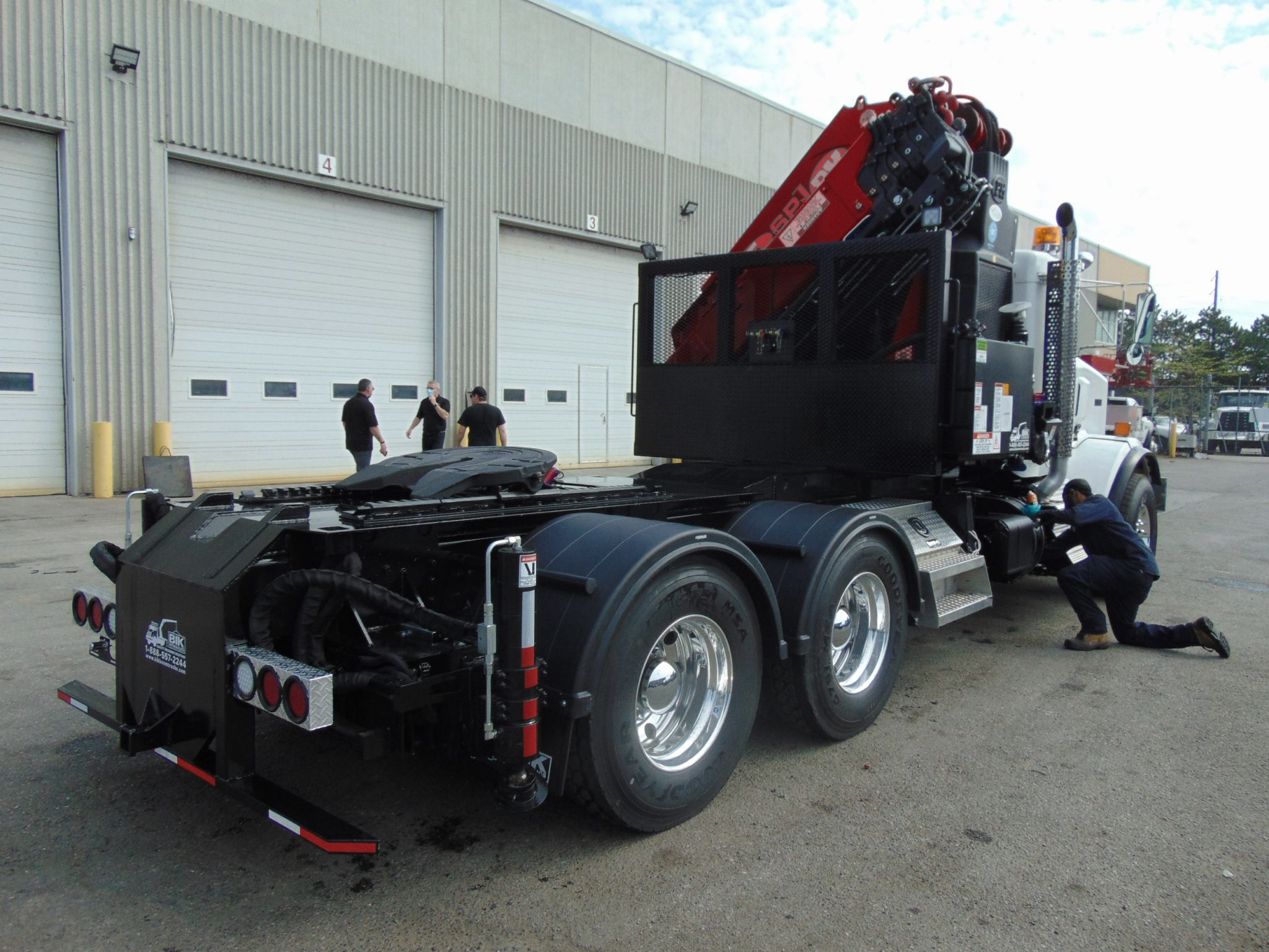 NEW PM 65 KNUCKLE BOOM ON NEW KENWORTH T800 - Image 3