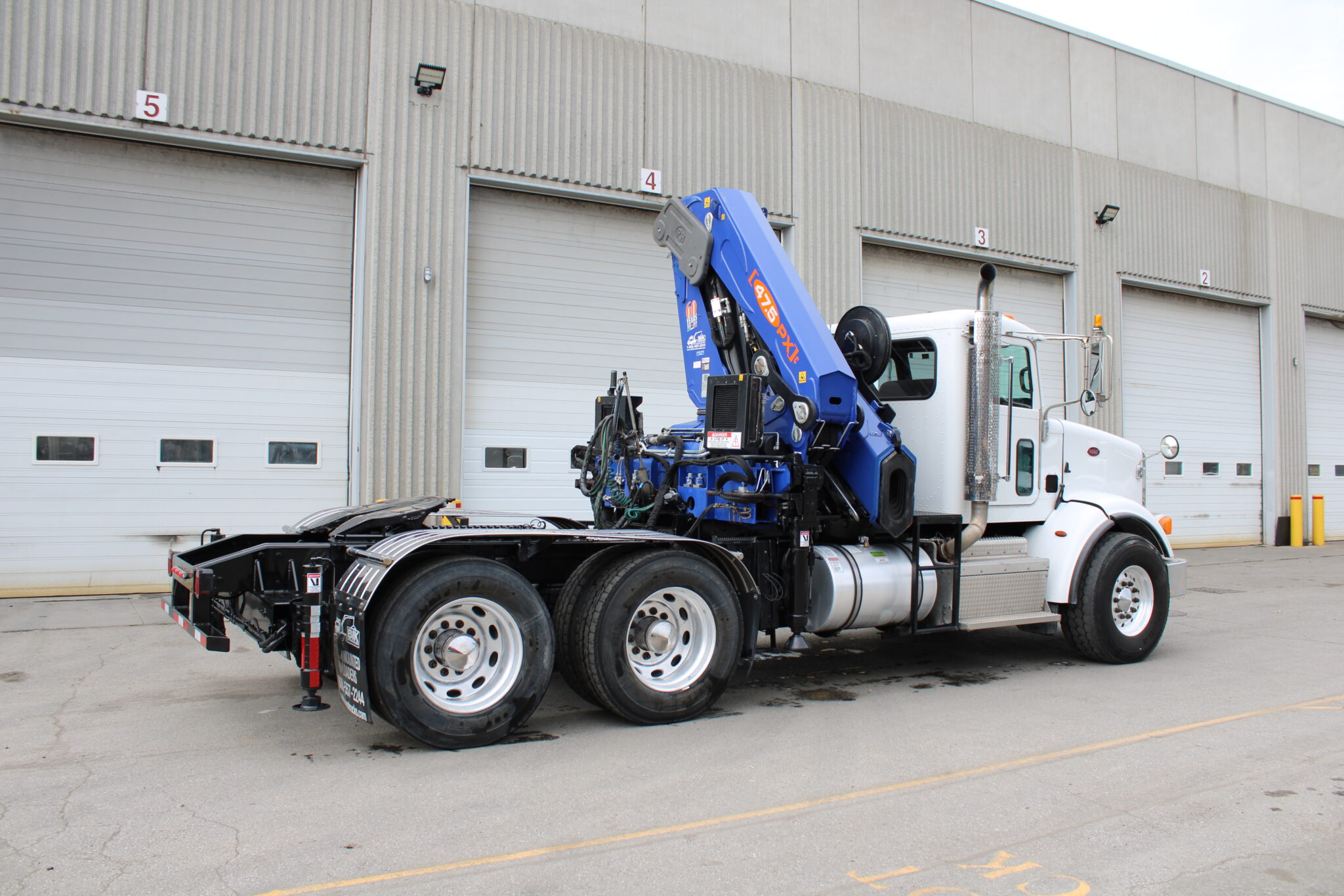 USED 2020 PETERBILT 365 TRACTOR WITH PM 47.5 PX - Image 13