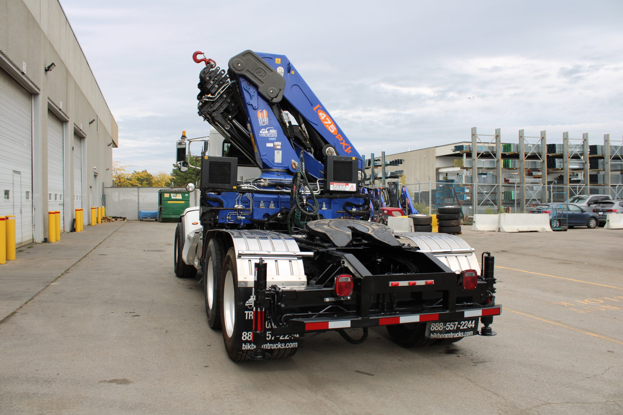 USED 2020 PETERBILT 365 TRACTOR WITH PM 47.5 PX - Image 16