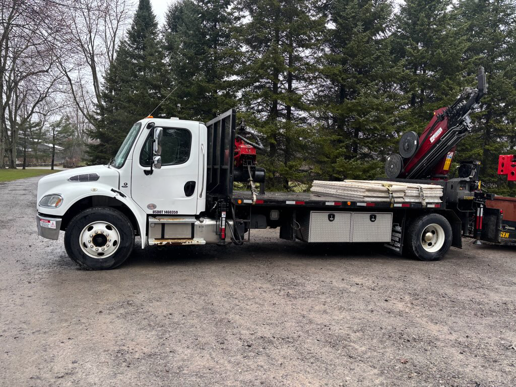USED 2019 FREIGHTLINER M2-106 WITH BIK TC-70 GRAPPLESAW