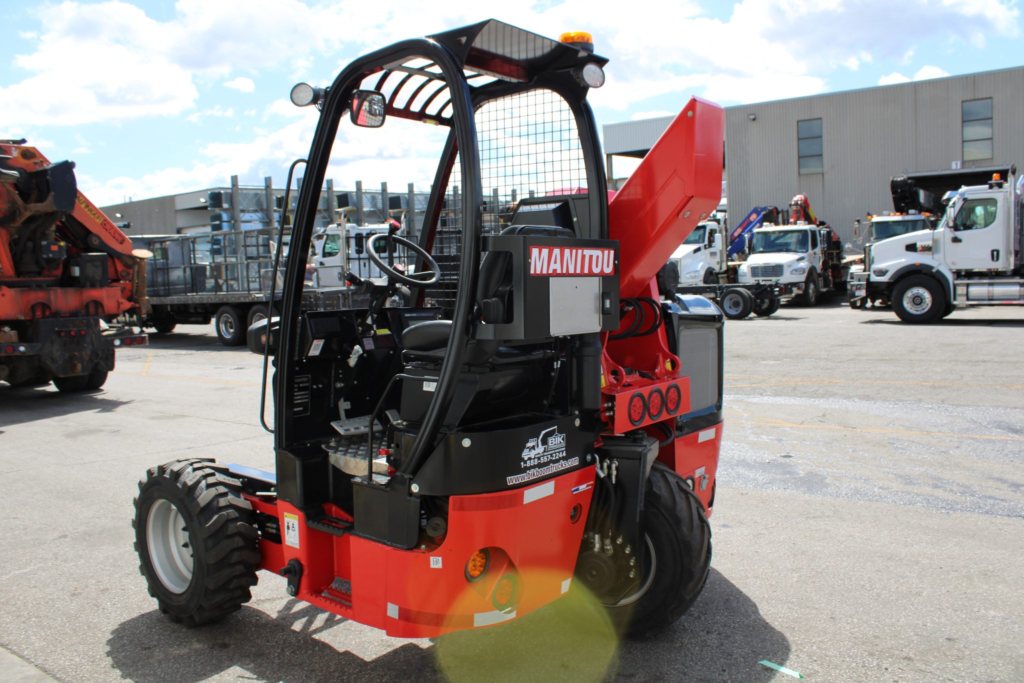 NEW MANITOU TMT 55HT-4W TRUCK MOUNTED FORKLIFT - Image 10