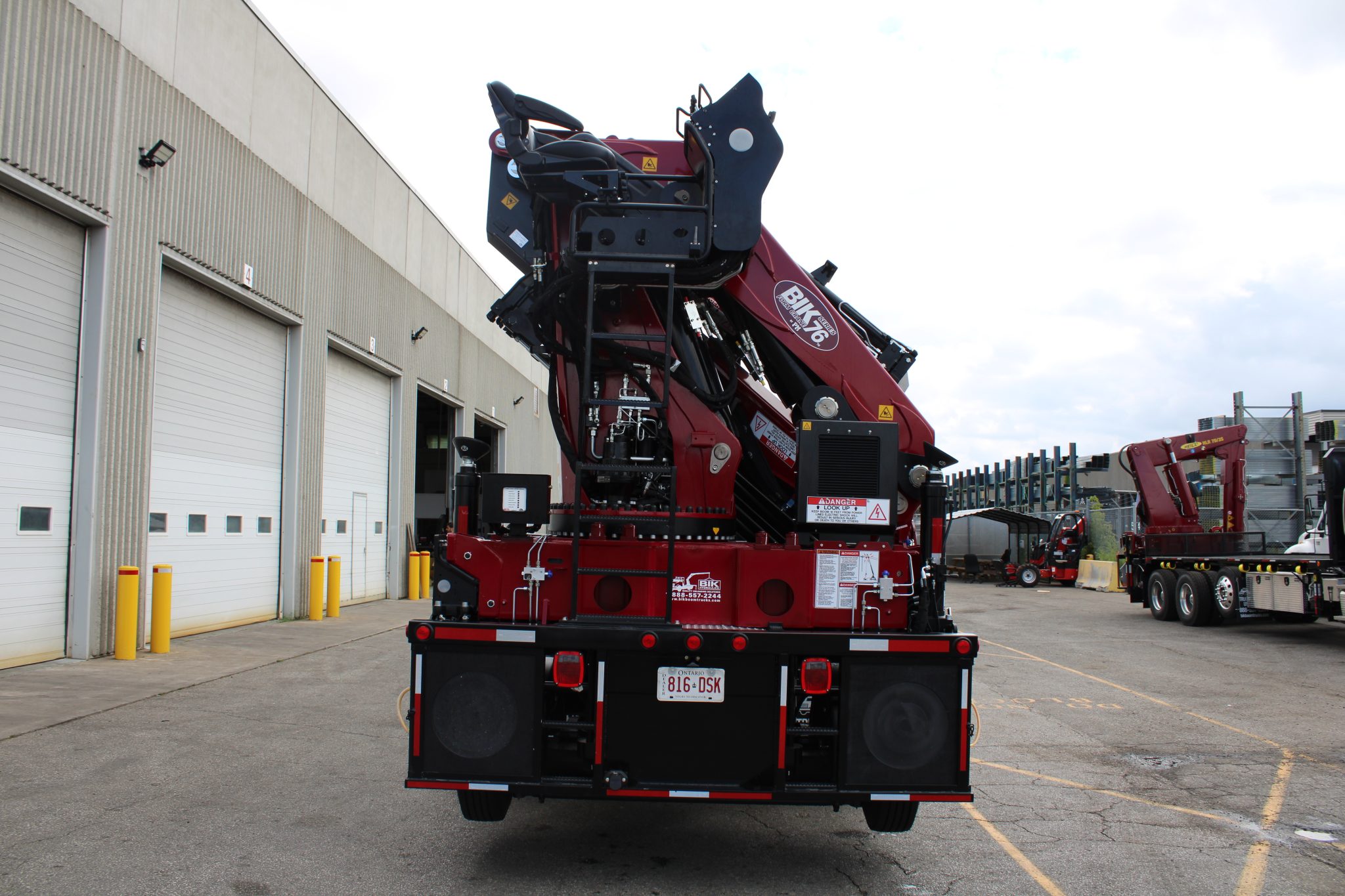 NEW BIK SERIES FC- 76 FORMING CRANE ON NEW WESTERN STAR - Image 5