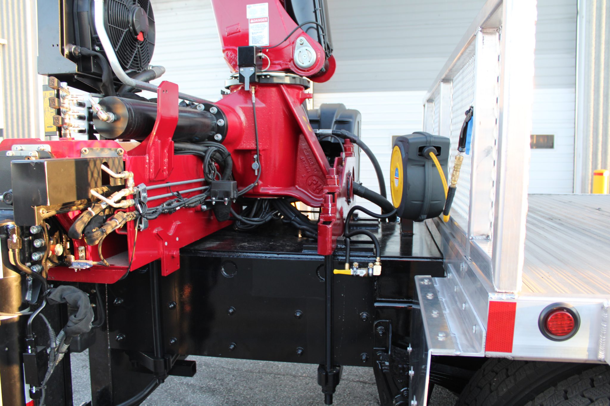 NEW BIK TREE-CARE SERIES TC-70/78 ON NEW PETERBILT 220 - Image 10