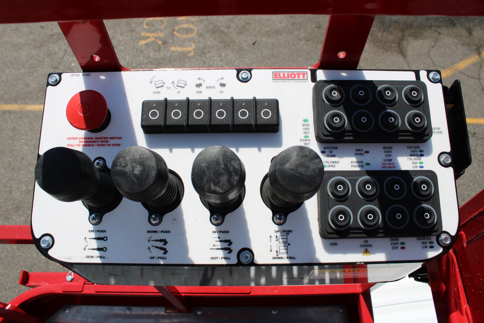 NEW ELLIOTT HiREACH L50 ON NEW International with 13’ ALUM BED - Image 12