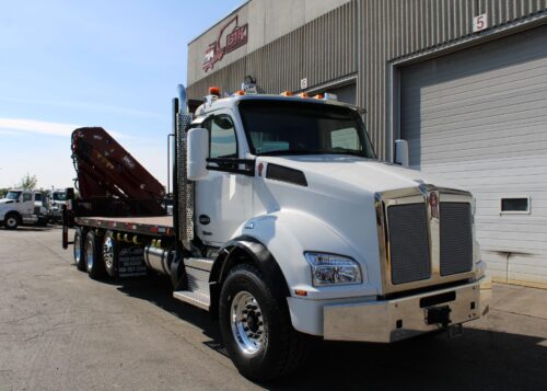 BIK HL‑45T heavy‑lift knuckle boom.