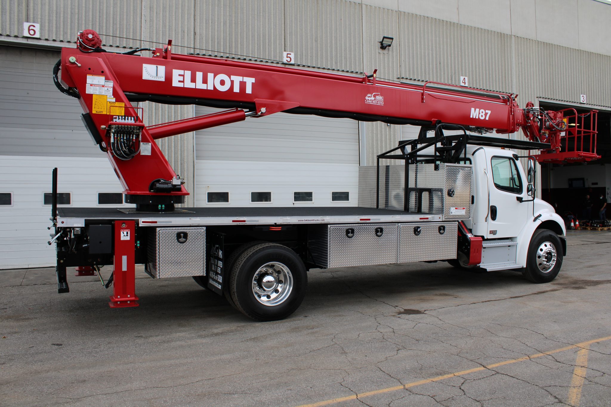 NEW ELLIOTT HiREACH M87 ON NEW FREIGHTLINER M2-106 - Image 8