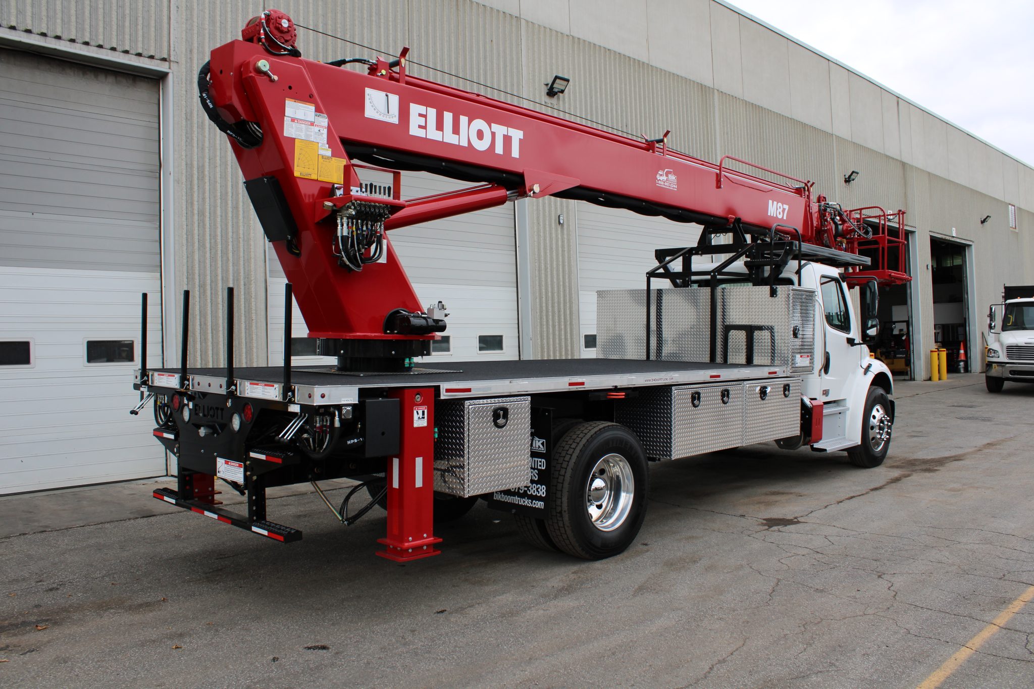 NEW ELLIOTT HiREACH M87 ON NEW FREIGHTLINER M2-106 - Image 10