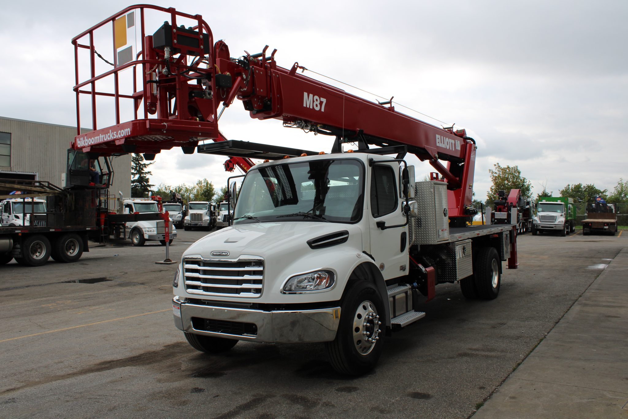 NEW ELLIOTT HiREACH M87 ON NEW FREIGHTLINER M2-106 - Image 12