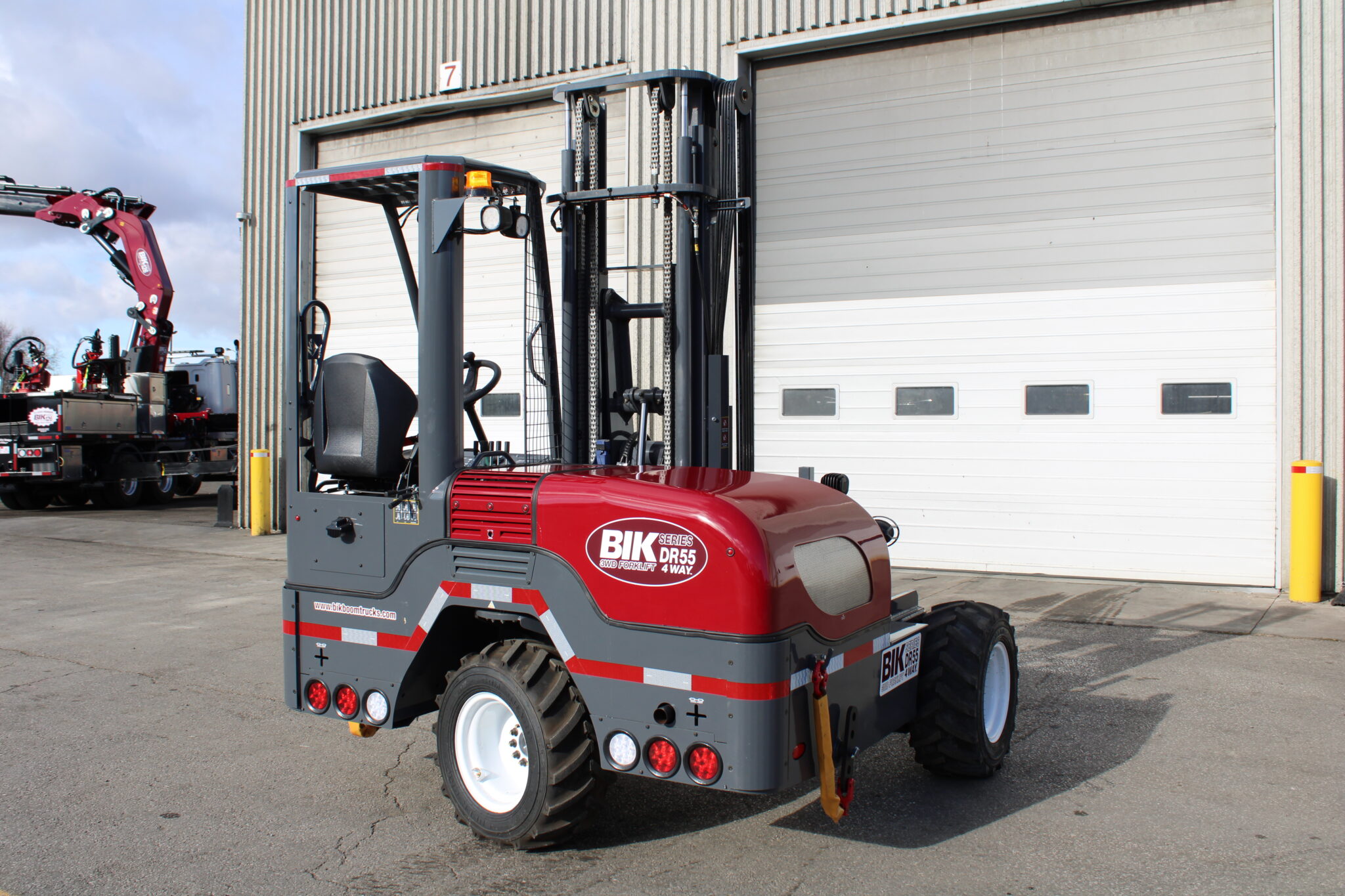 NEW BIK 3WD FORKLIFT SERIES DR-55 4 TRUCK MOUNTED FORKLIFT - Image 10