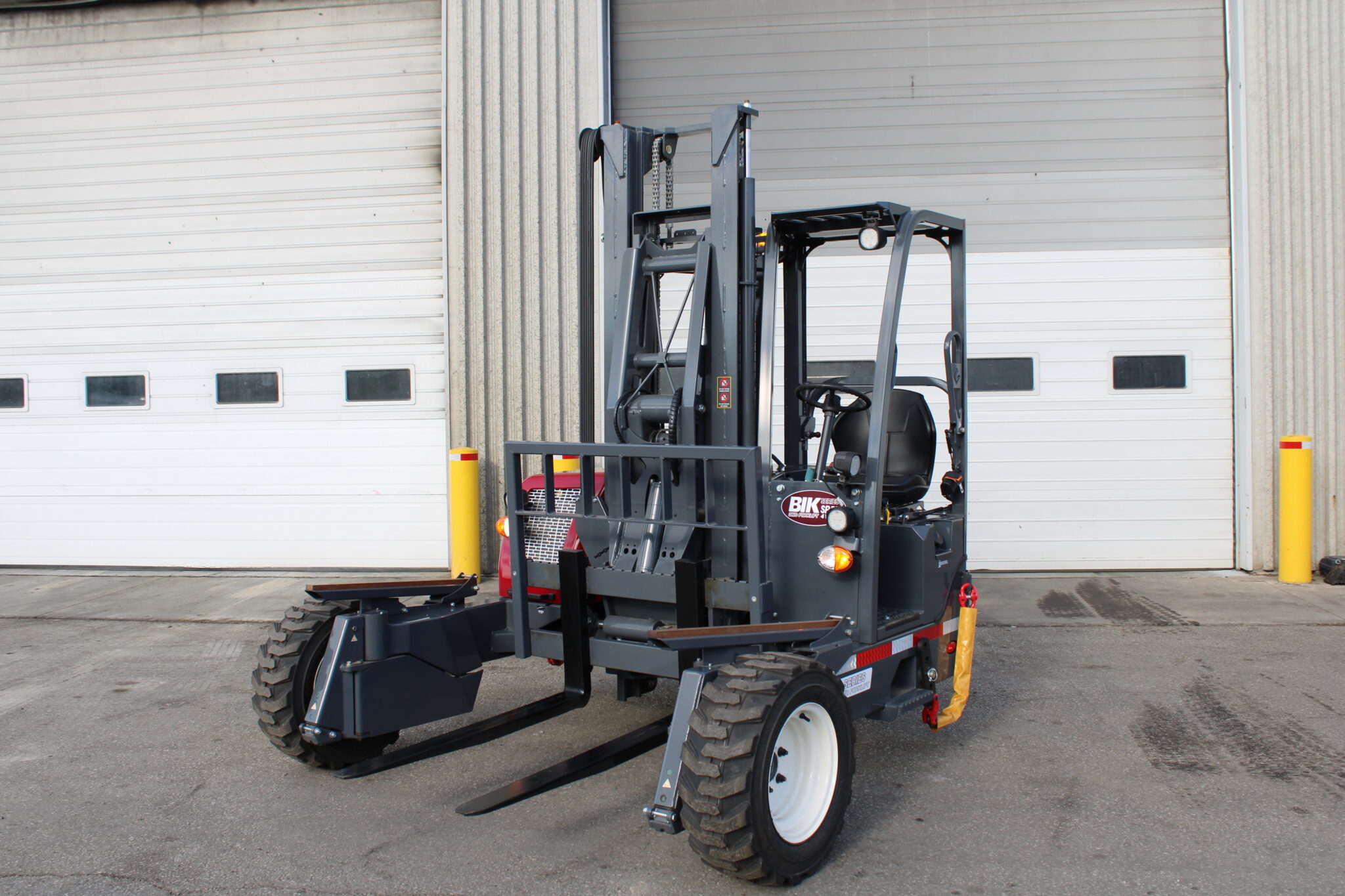 NEW BIK 3WD FORKLIFT SERIES SR-55 TRUCK MOUNTED FORKLIFT - Image 3