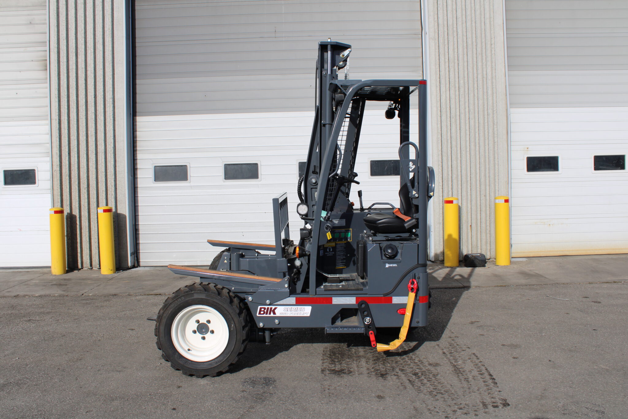 NEW BIK 3WD FORKLIFT SERIES SR-55 TRUCK MOUNTED FORKLIFT - Image 9