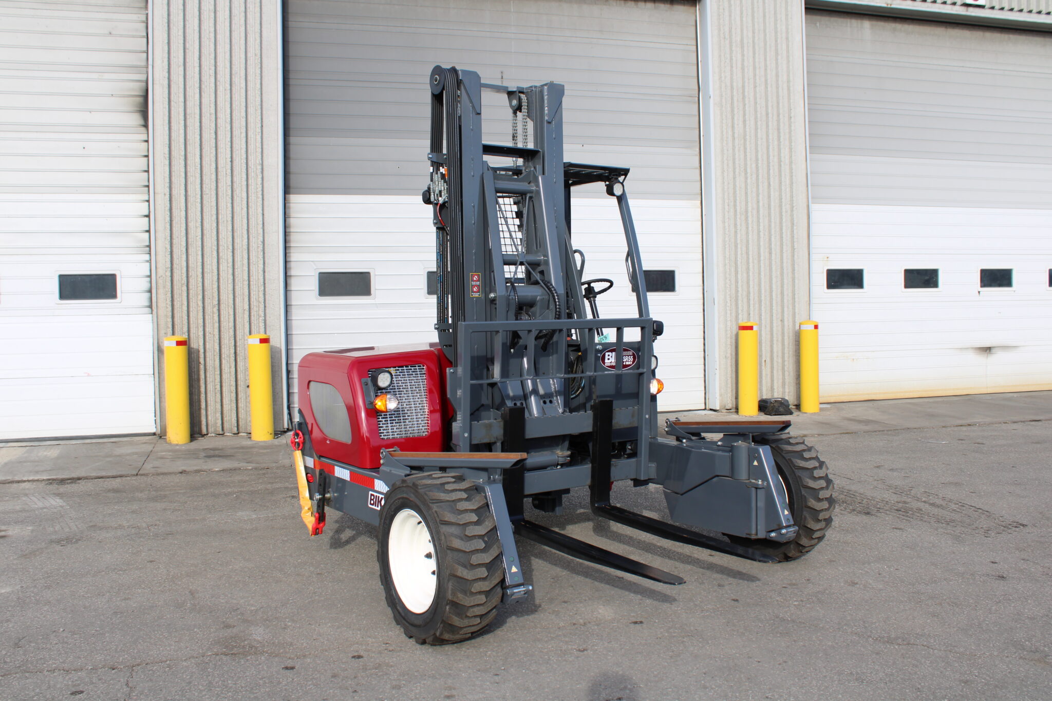 NEW BIK 3WD FORKLIFT SERIES SR-55 TRUCK MOUNTED FORKLIFT - Image 12