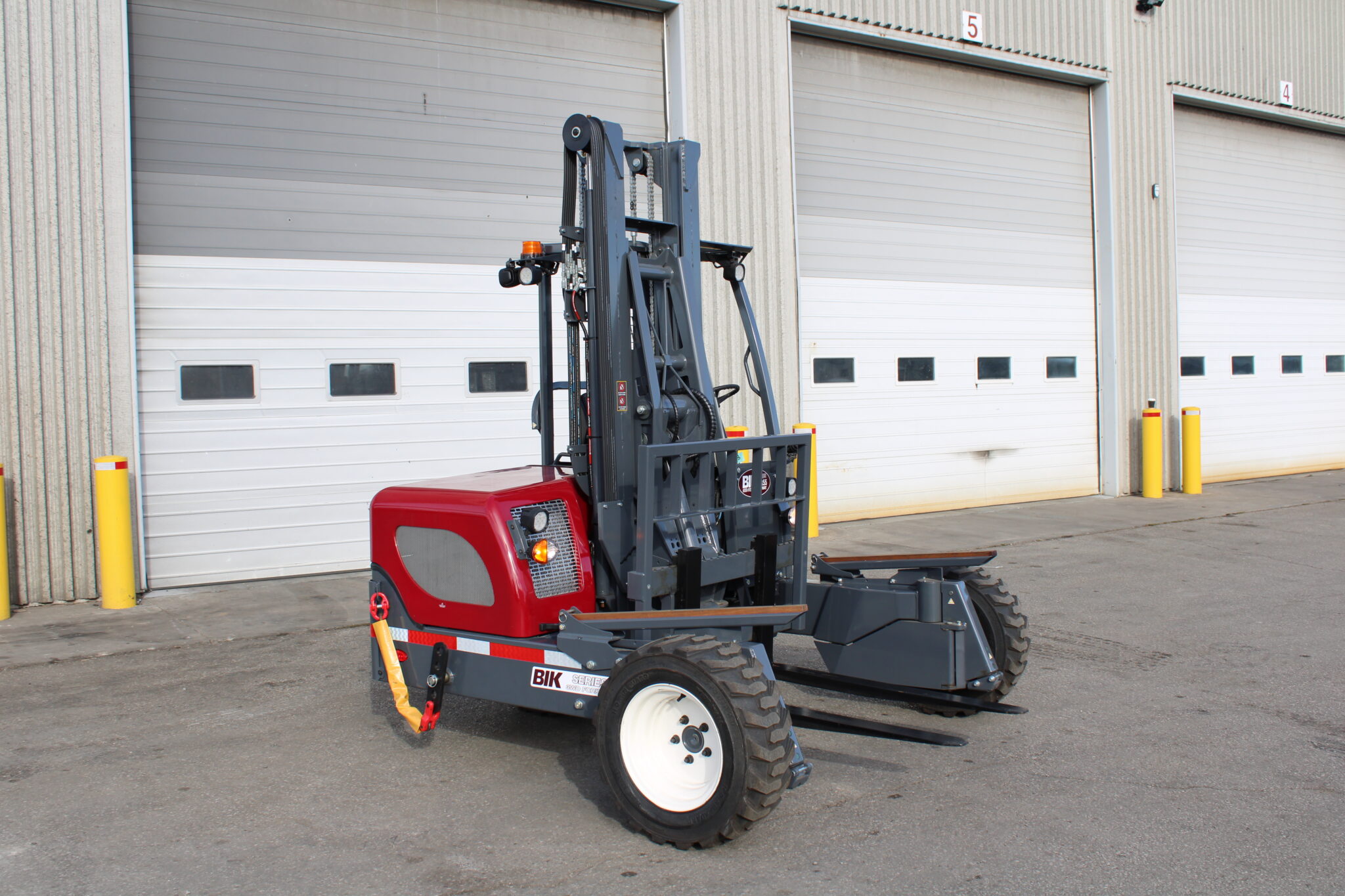 NEW BIK 3WD FORKLIFT SERIES SR-55 TRUCK MOUNTED FORKLIFT - Image 13