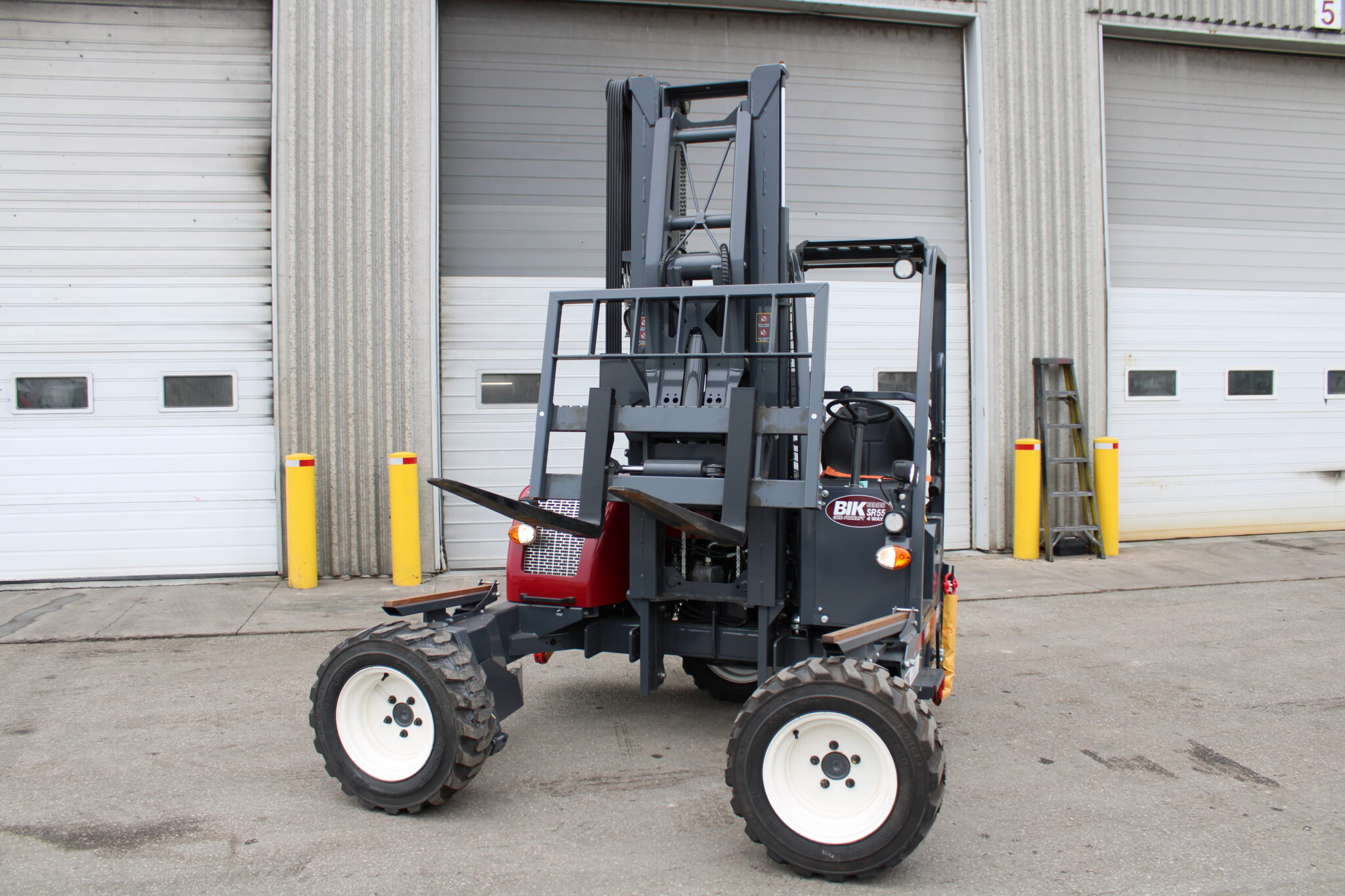 NEW BIK 3WD FORKLIFT SERIES SR-55 TRUCK MOUNTED FORKLIFT - Image 15
