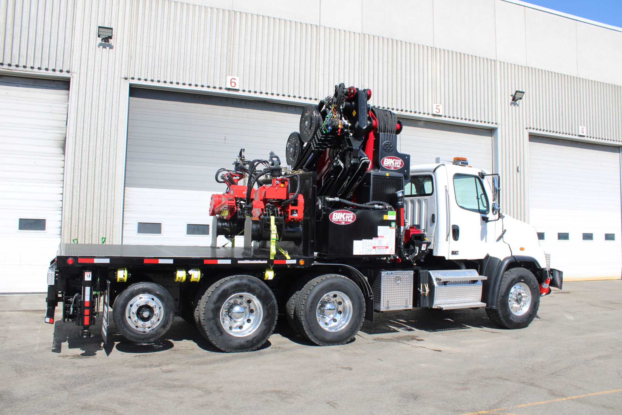 NEW BIK TREE CARE SERIES TC-106/112 ON NEW FREIGHTLINER 114SD - Image 3