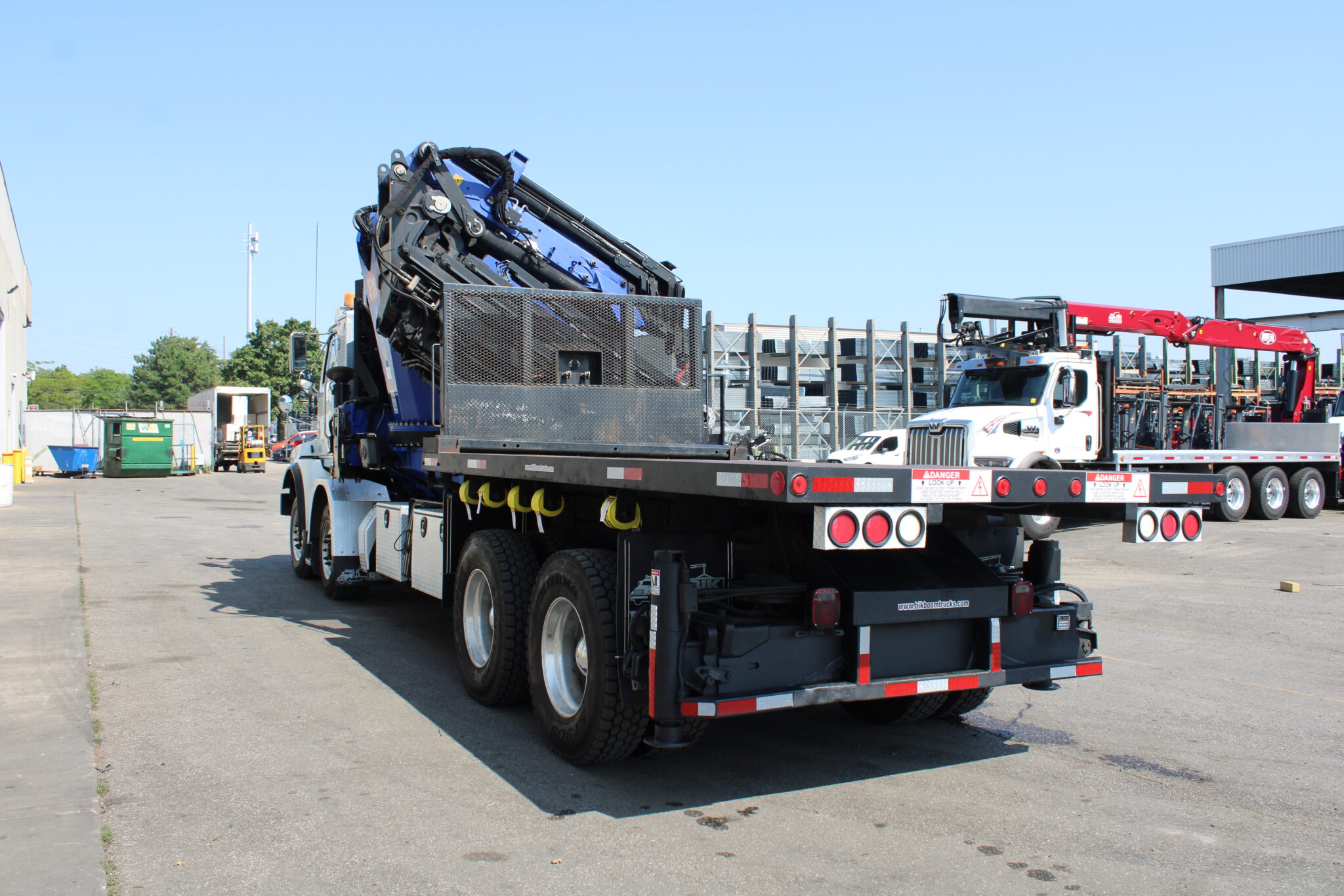 USED 2016 WESTERN STAR 4-AXLE WITH PM 150 w/JIB - Image 12