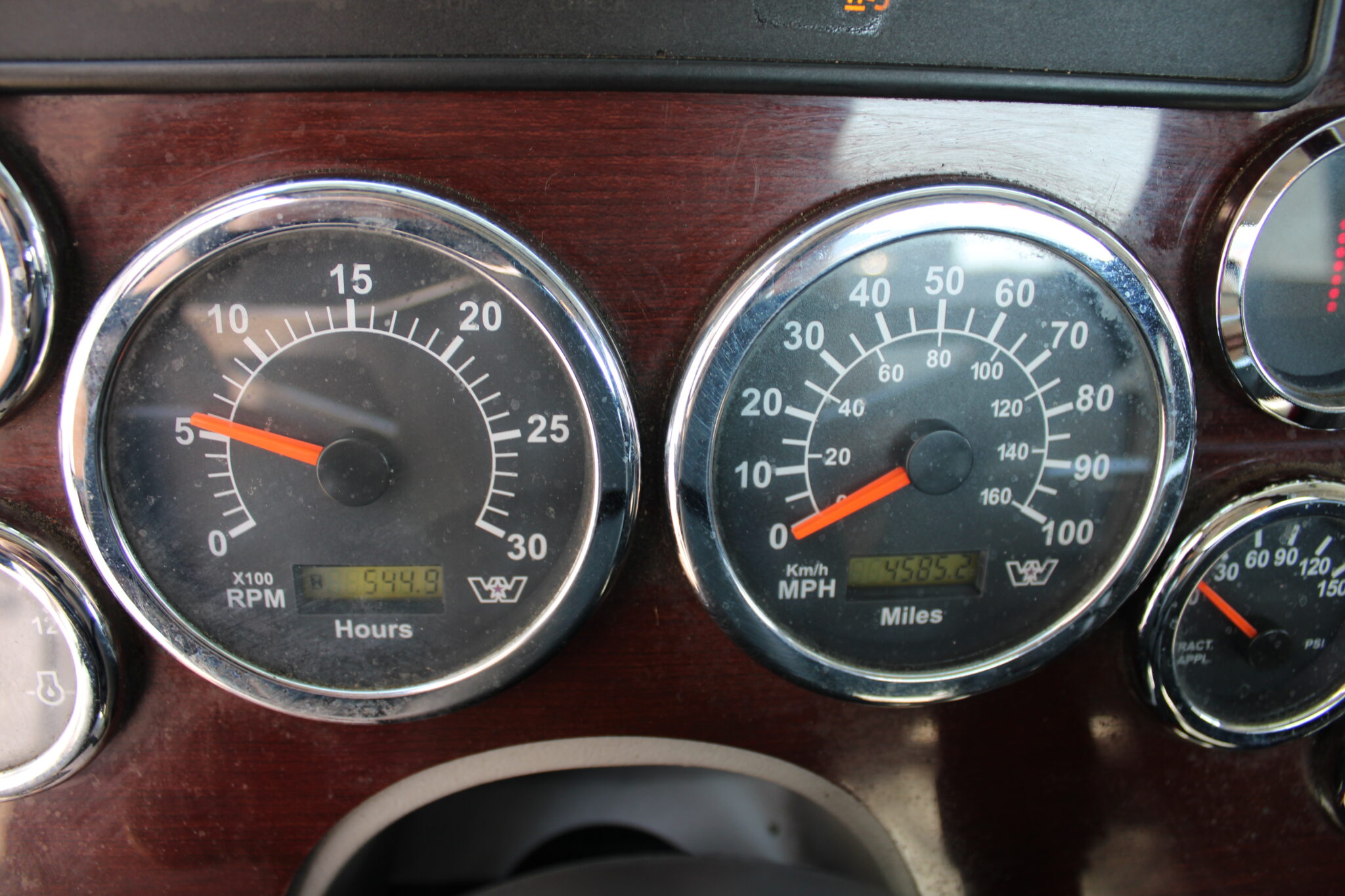 USED 2016 WESTERN STAR 4-AXLE WITH PM 150 w/JIB - Image 17