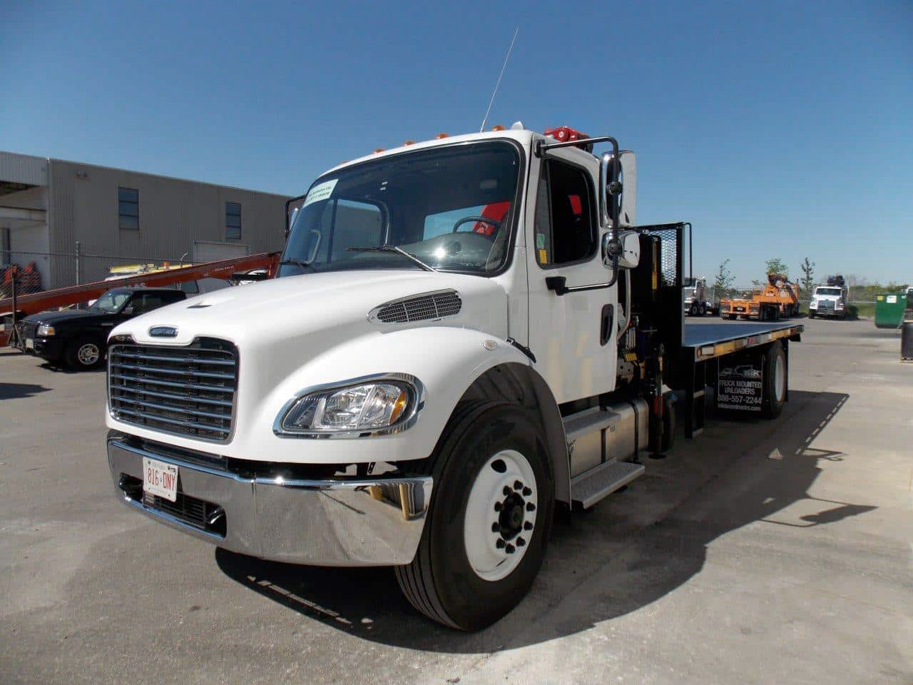 NEW PM 11023 KNUCKLE BOOM 30’ SIDE REACH – NEW F-LINER M2-106 S/A