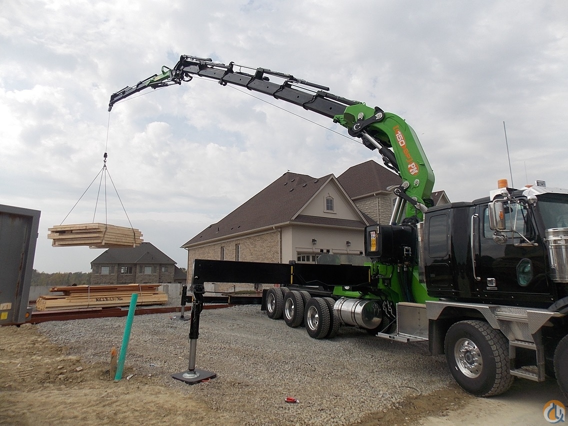 NEW PM 150 + JIB ON NEW WESTERN STAR 4800 & 15′ REMOVABLE DECK - Image 10