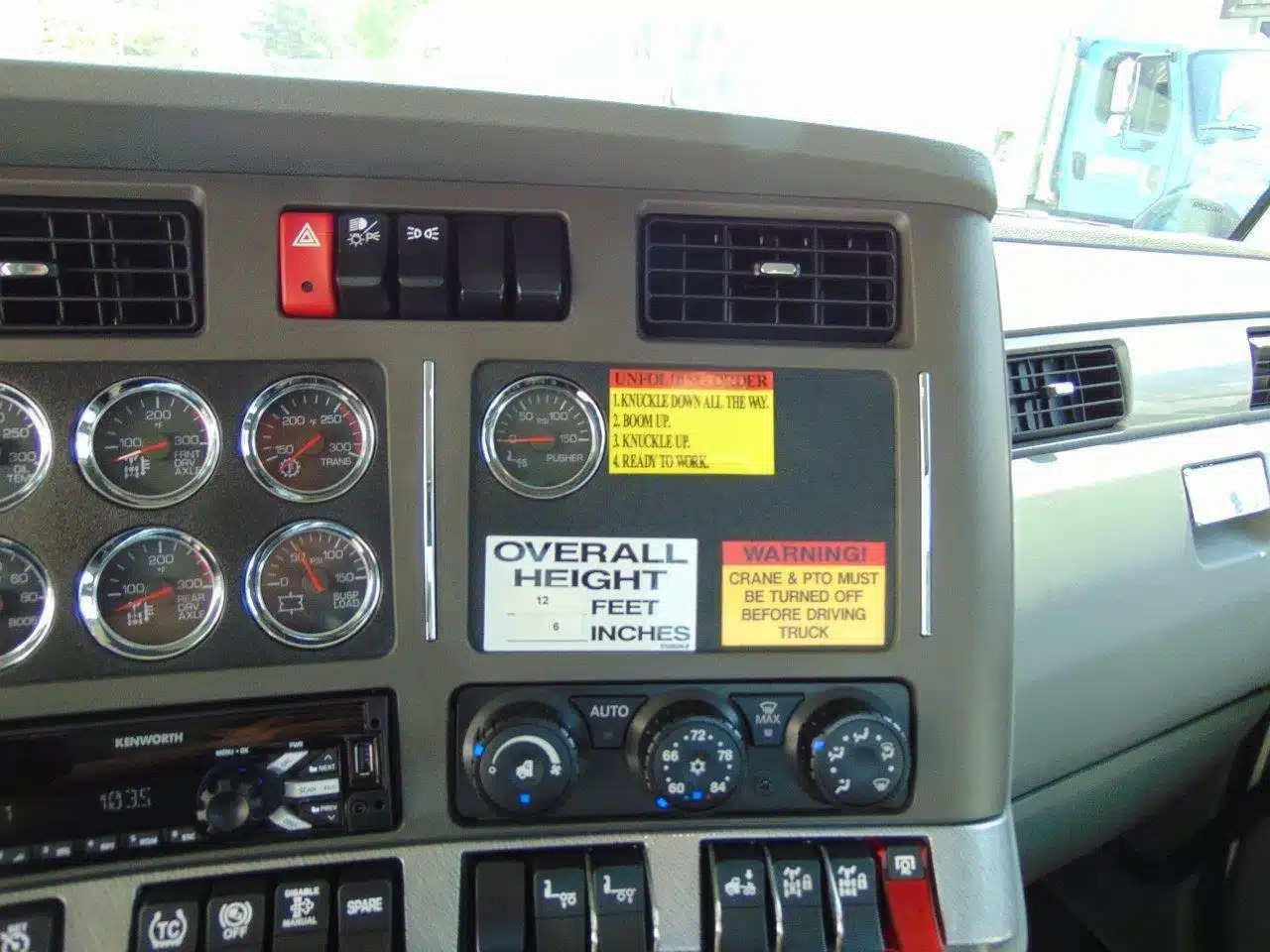 NEW PM 47529 (NON-JIB) 74’ SIDE REACH – NEW KENWORTH T880 5-AXLE - Image 6