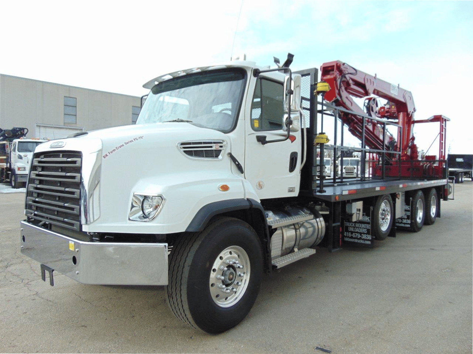 NEW BIK SERIES FC-75 ON NEW FREIGHTLINER 114SD - Image 2