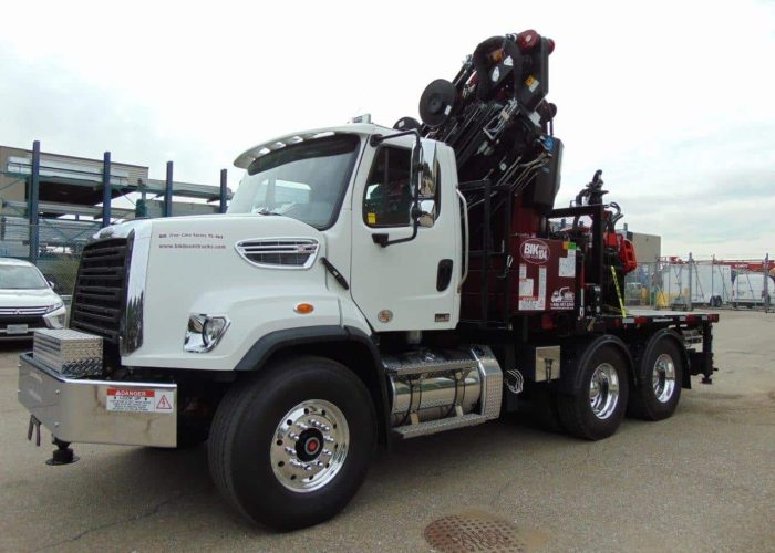 NEW BIK TREE-CARE SERIES TC-98/104 ON NEW FREIGHTLINER