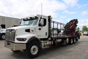 NEW BIK SERIES FC- 76 FORMING CRANE ON NEW WESTERN STAR