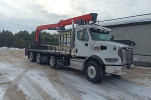 USED 2024 WESTERN STAR 47X with PALFINGER PW38001