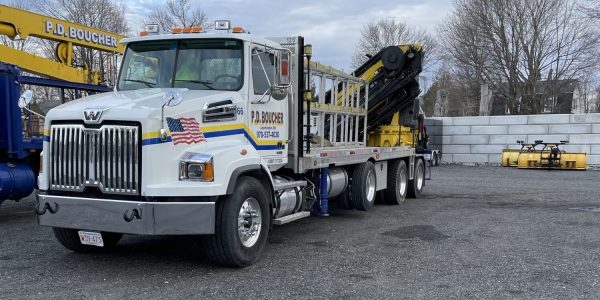 TRUCK-e1744118658607 (1)